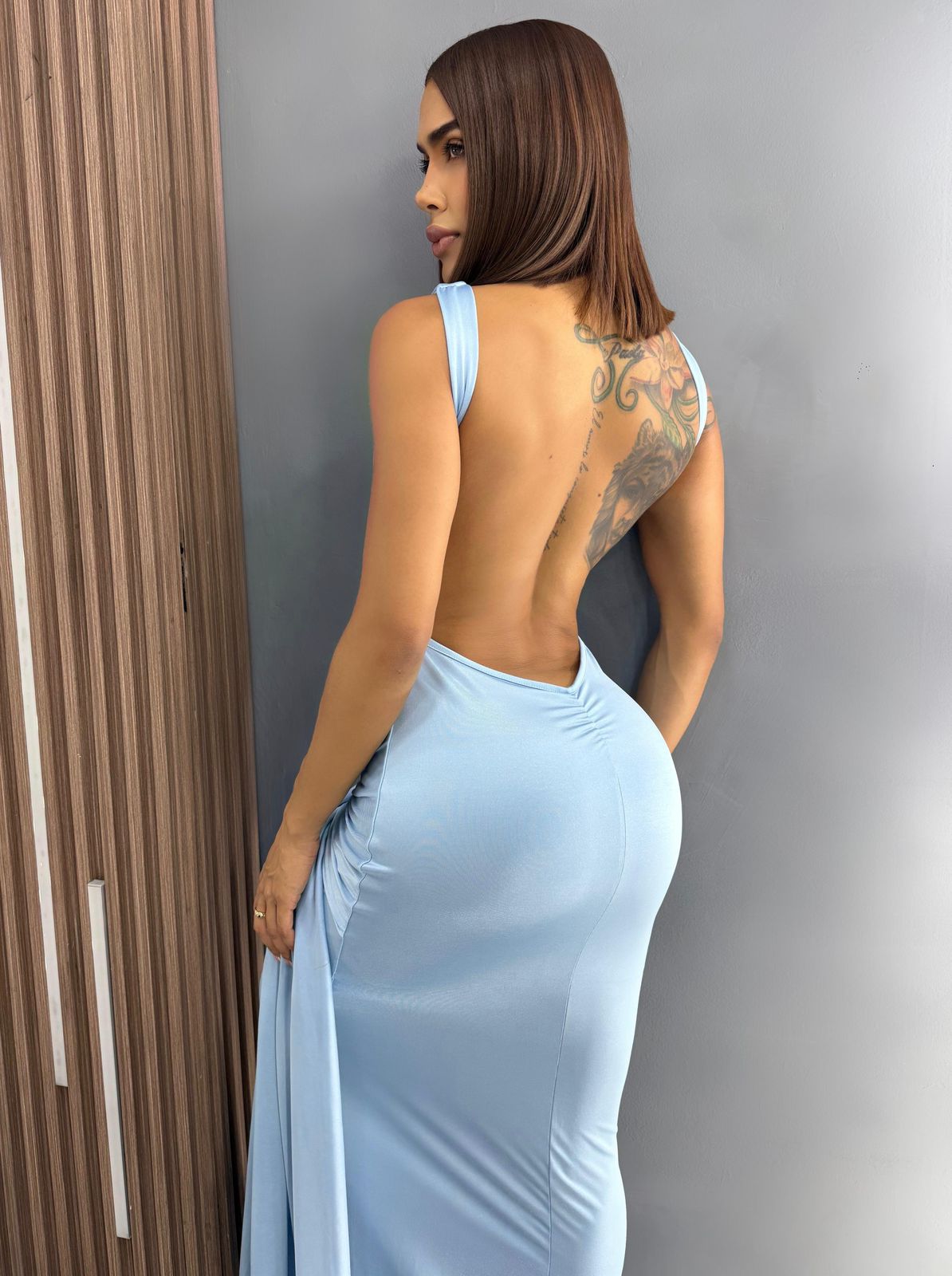 Women’s Elegant Long Dress with Open Back